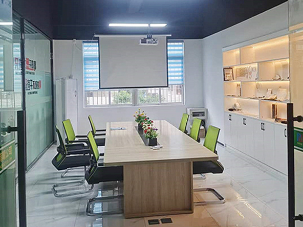 東莞市熱點(diǎn)電熱科技有限公司 東莞市熱點(diǎn)電熱科技有限公司